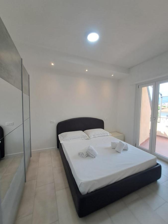 Ferienwohnung Attico Sweet Dreams Loano Exterior foto